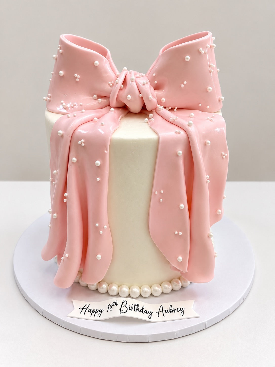 Fondant Bow Cake with Edible Pearls
