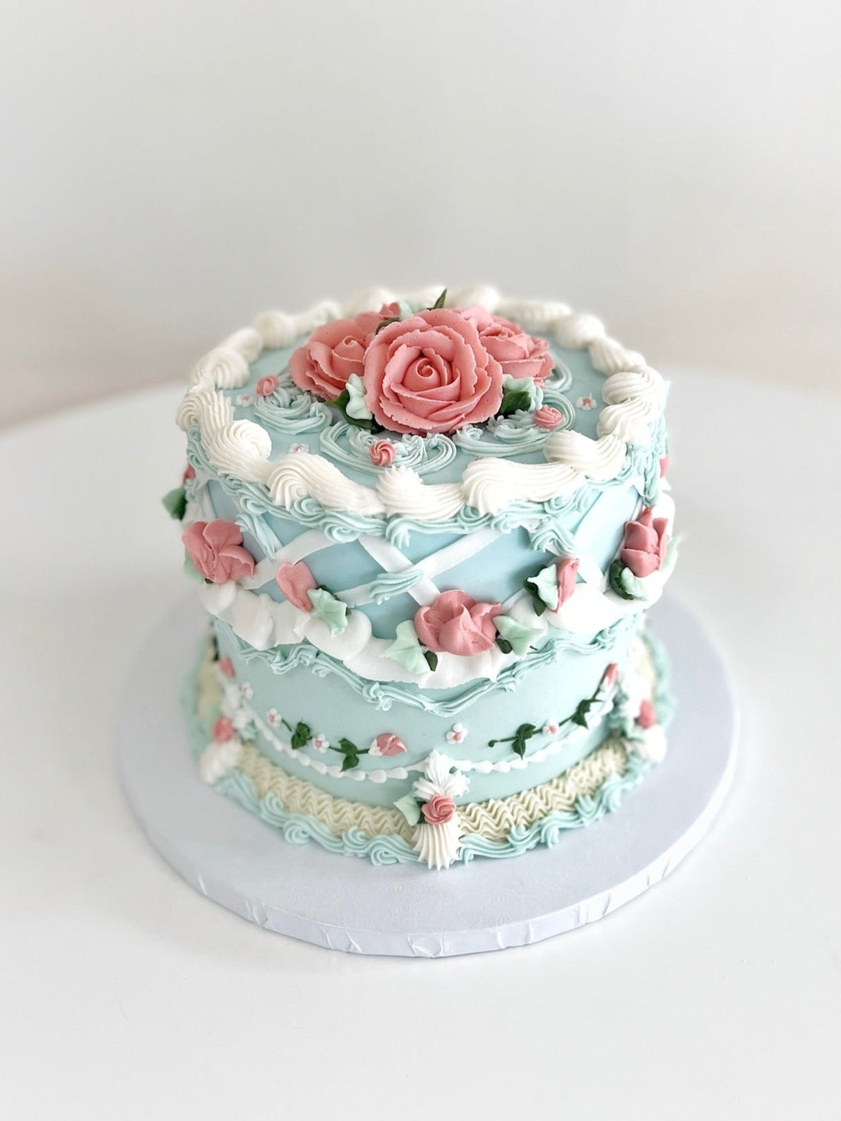 Lambeth and Buttercream Floral Cake