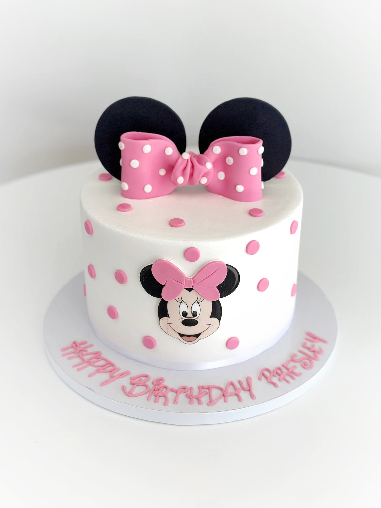 Minnie Mouse Cake