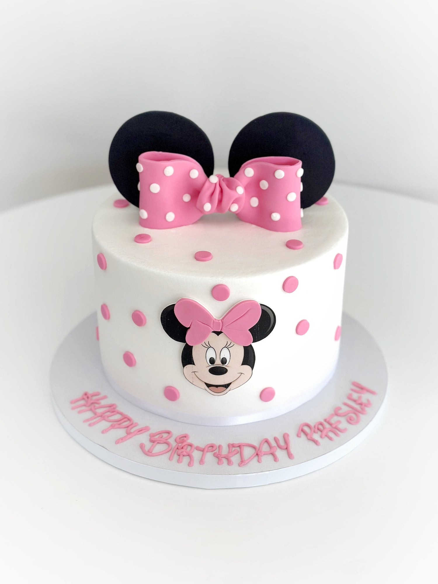 Minnie Mouse Cake