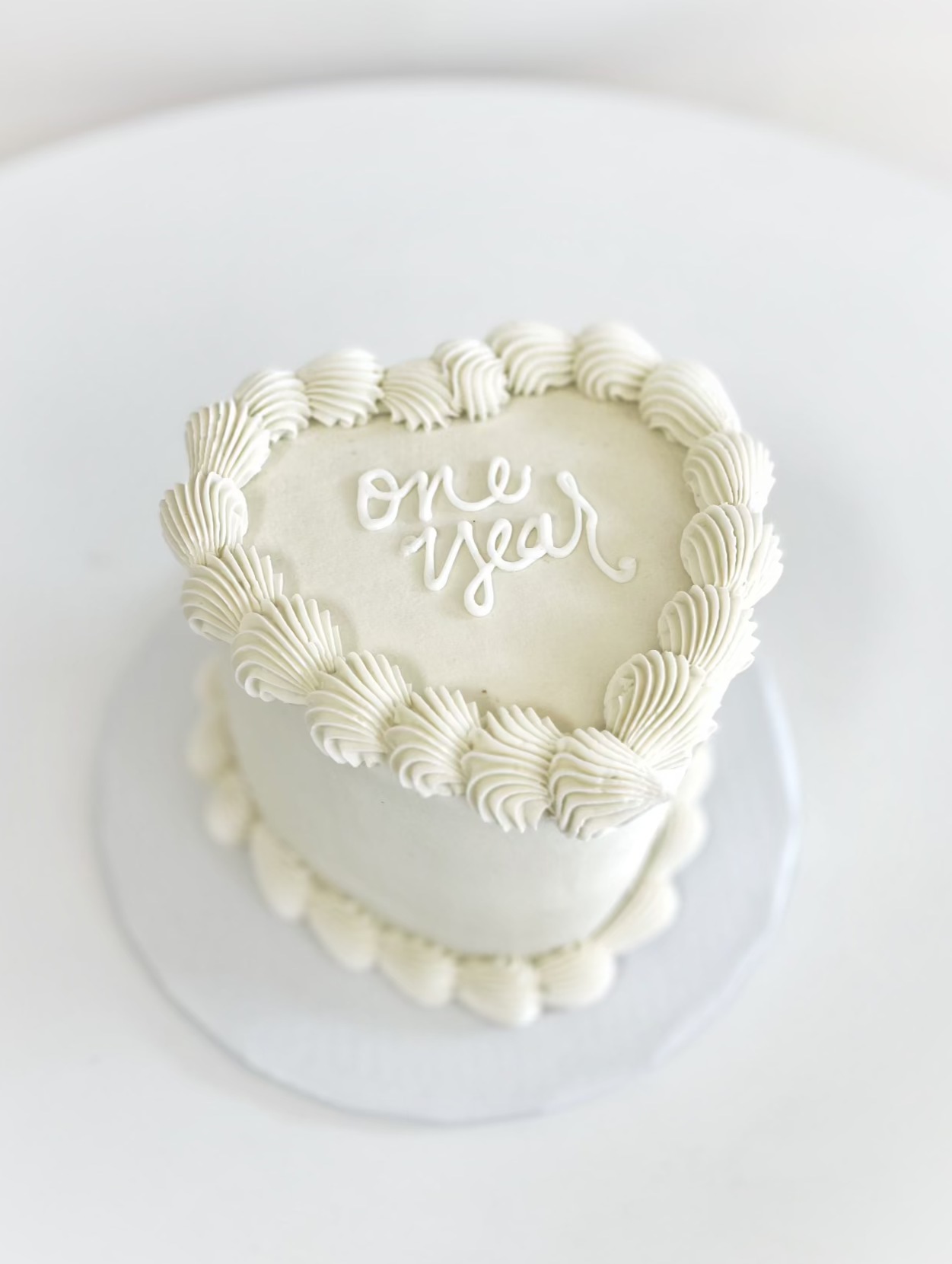 Basic Heart Cake with Shell Border