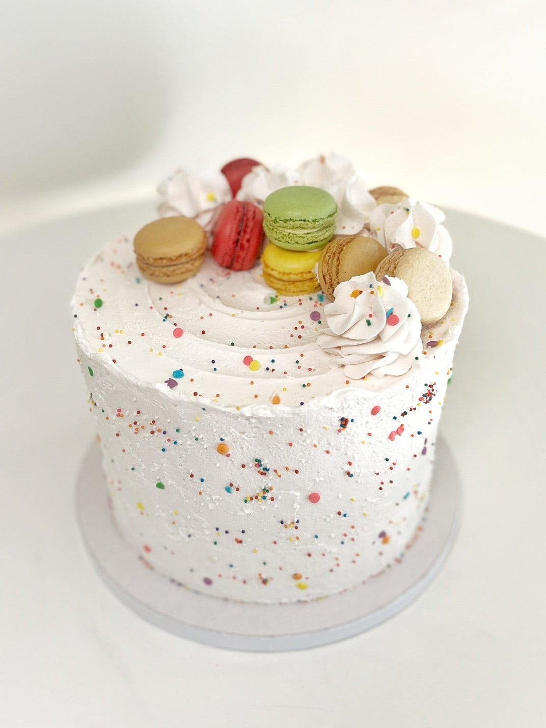 Sprinkle Cake with Macarons