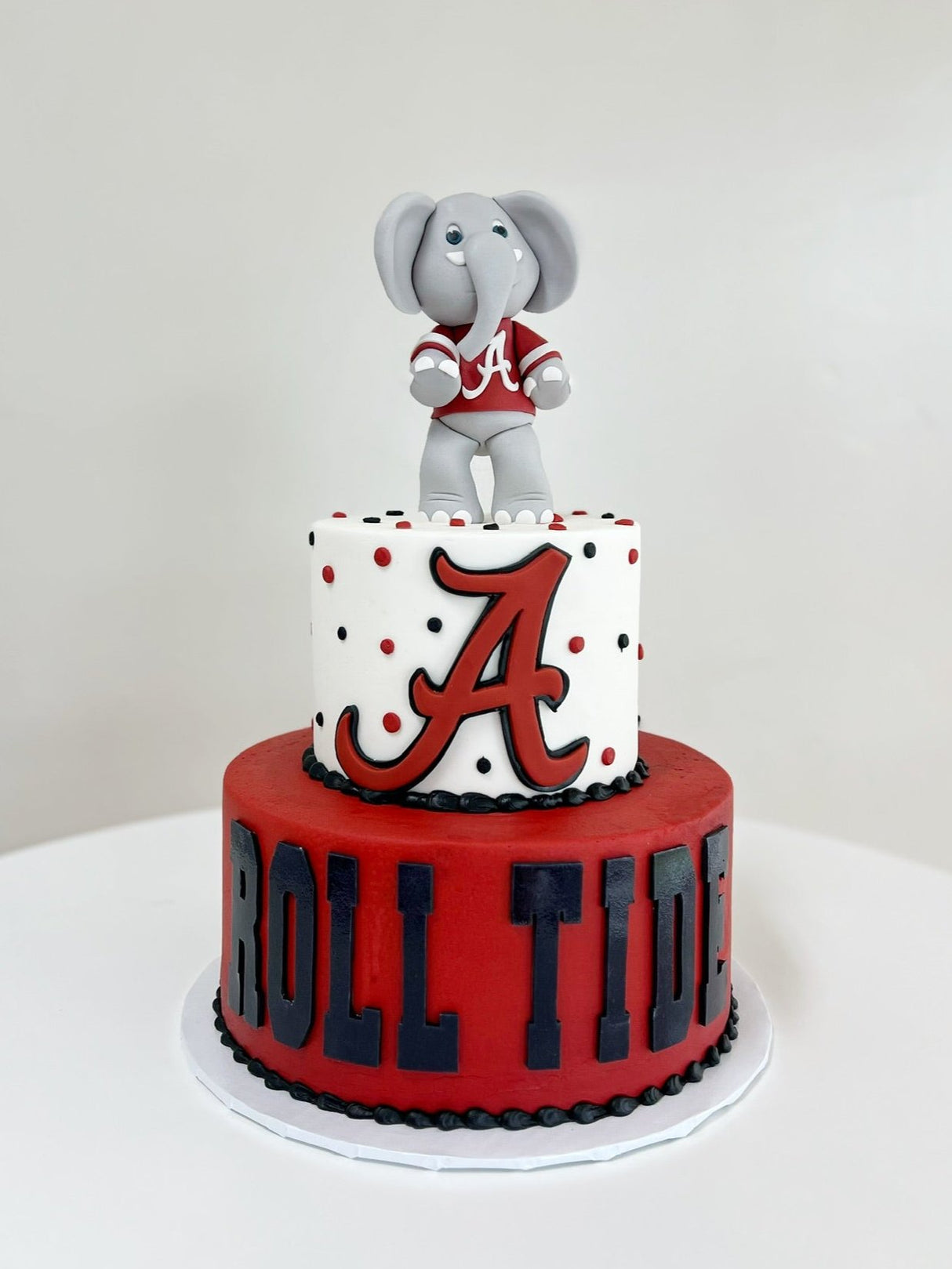 2 Tier Alabama Cake with Sculpted Big Al and Fondant Lettering