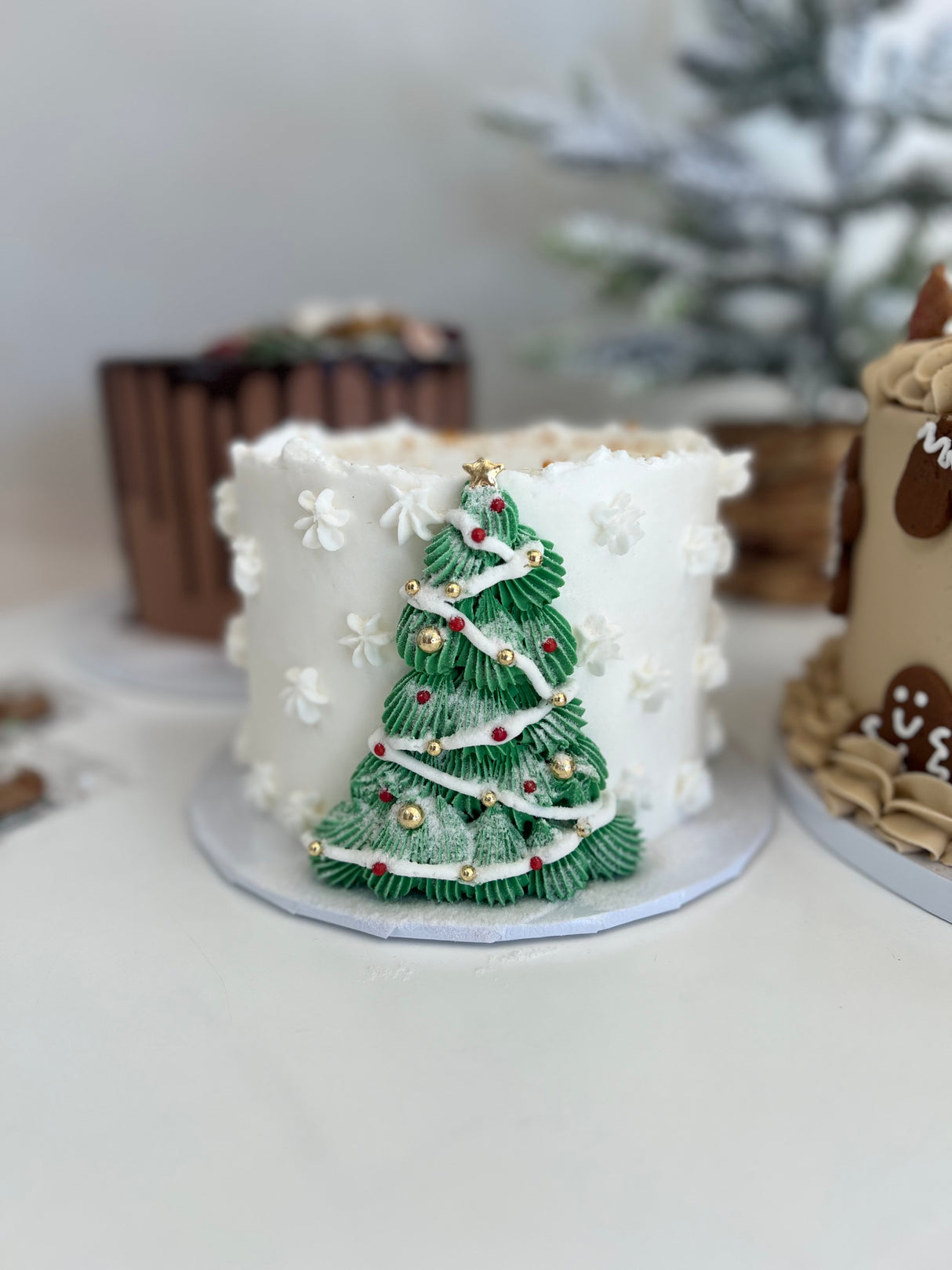 Christmas Tree Holiday Cake