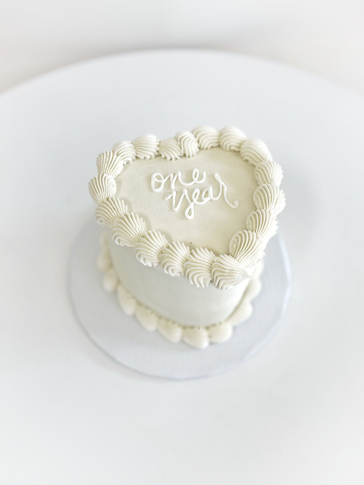 Basic Heart Cake with Shell Border