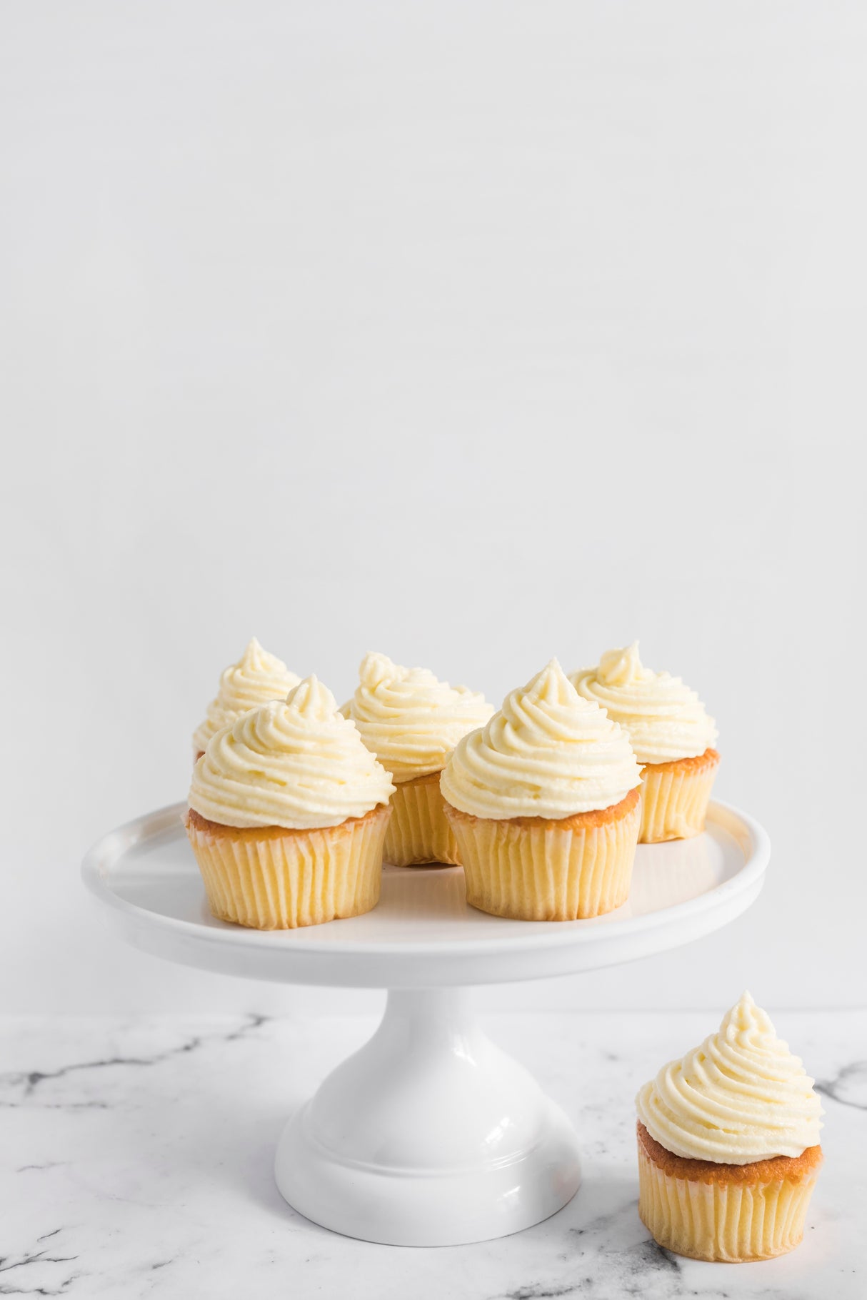 Mini Iced Cupcakes (Basic)