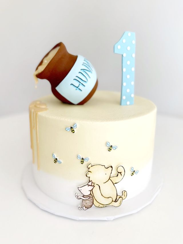 Customized Cake (Winnie the Pooh Theme with Edible Images)